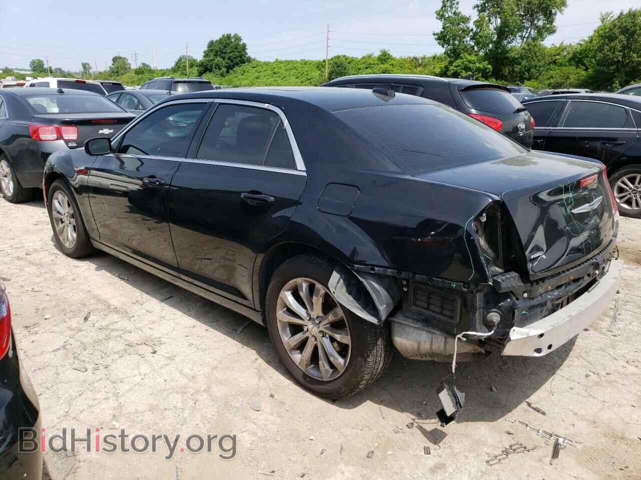 2016 CHRYSLER 300 - VIN: 2C3CCARG6GH325014 - Фото 2