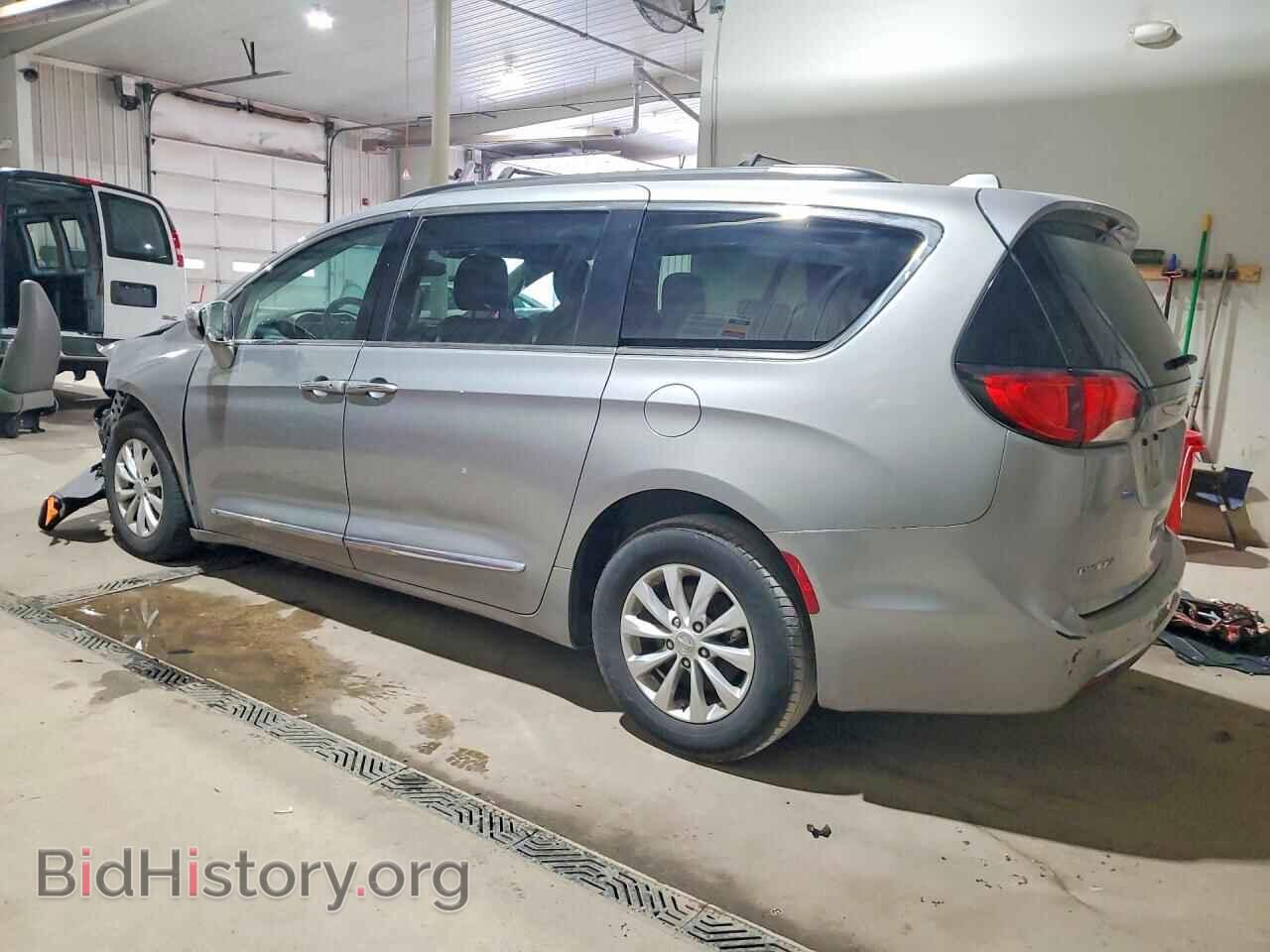 2017 CHRYSLER PACIFICA - VIN: 2C4RC1BG0HR598994 - Photo 2