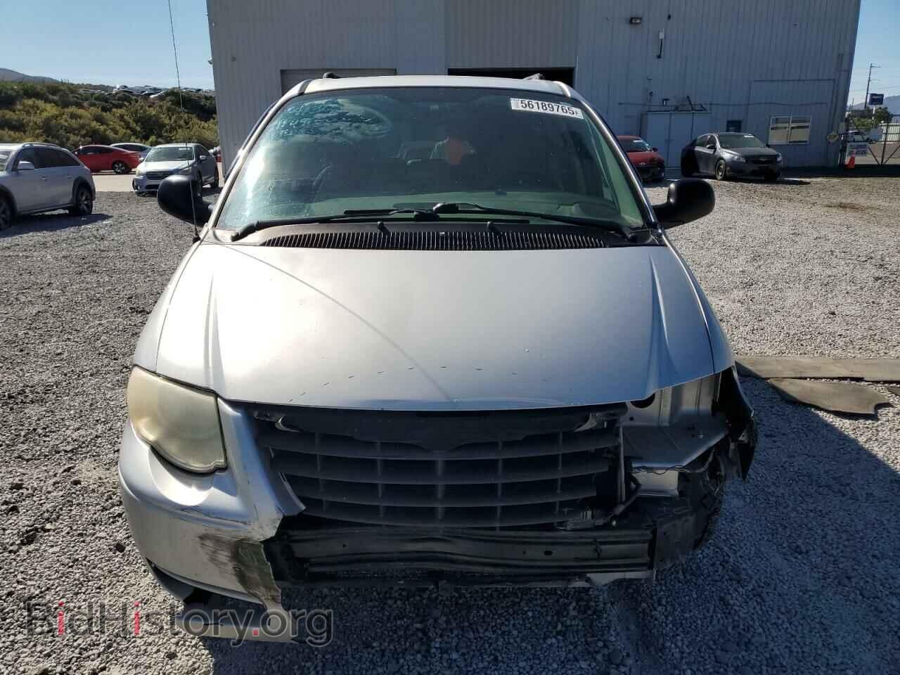 2005 CHRYSLER MINIVAN - VIN: 2C4GP54L05R430233 - Фото 5