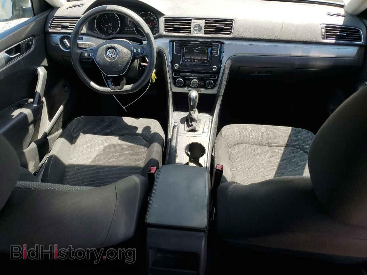2017 VOLKSWAGEN PASSAT - VIN: 1VWAT7A34HC016349 - Фото 8