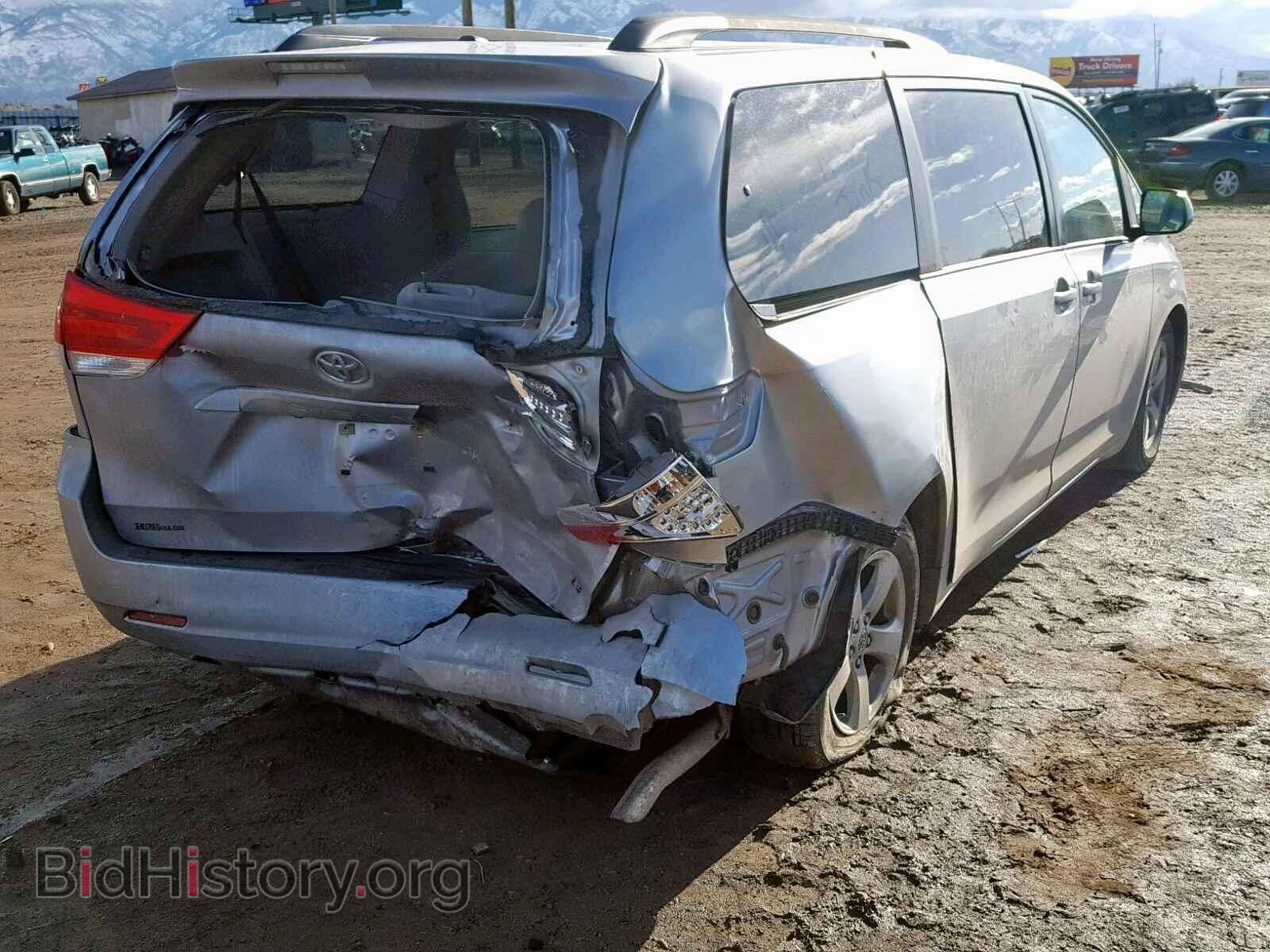 2012 TOYOTA SIENNA LE - VIN: 5TDKK3DC3CS202342 - Фото 4