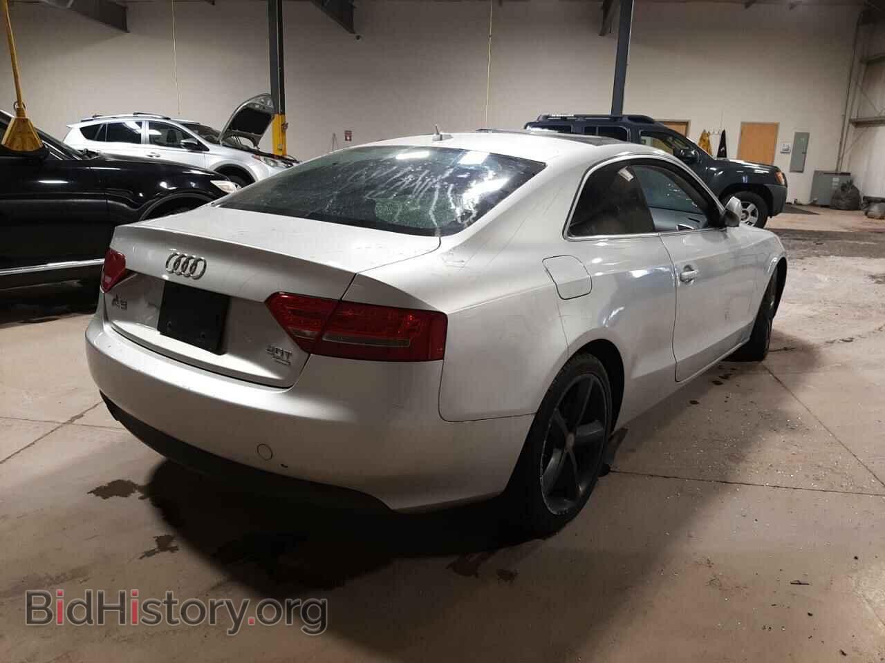 2010 AUDI A5 - VIN: WAULFAFR5AA023032 - Фото 4
