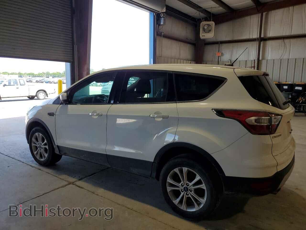 2017 FORD ESCAPE - VIN: 1FMCU9GD6HUB03311 - Фото 2