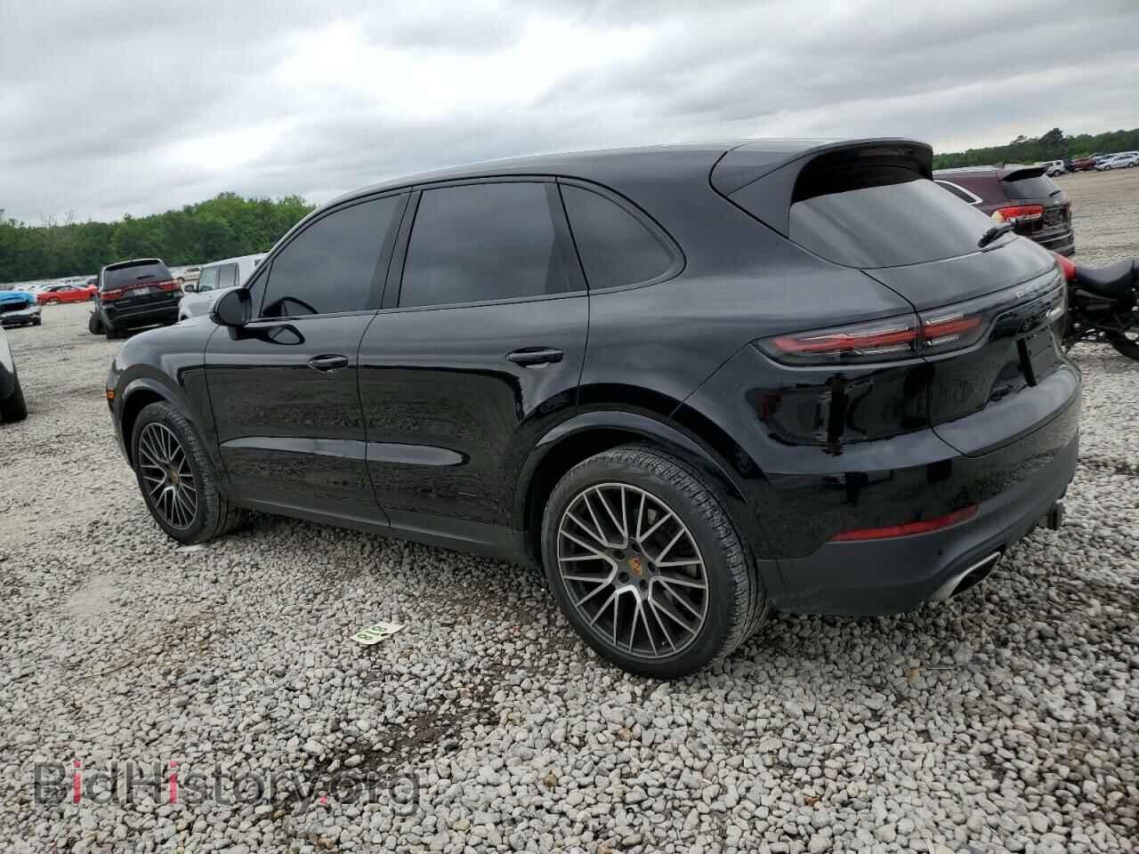 2019 PORSCHE CAYENNE - VIN: WP1AA2AY2KDA07320 - Photo 2