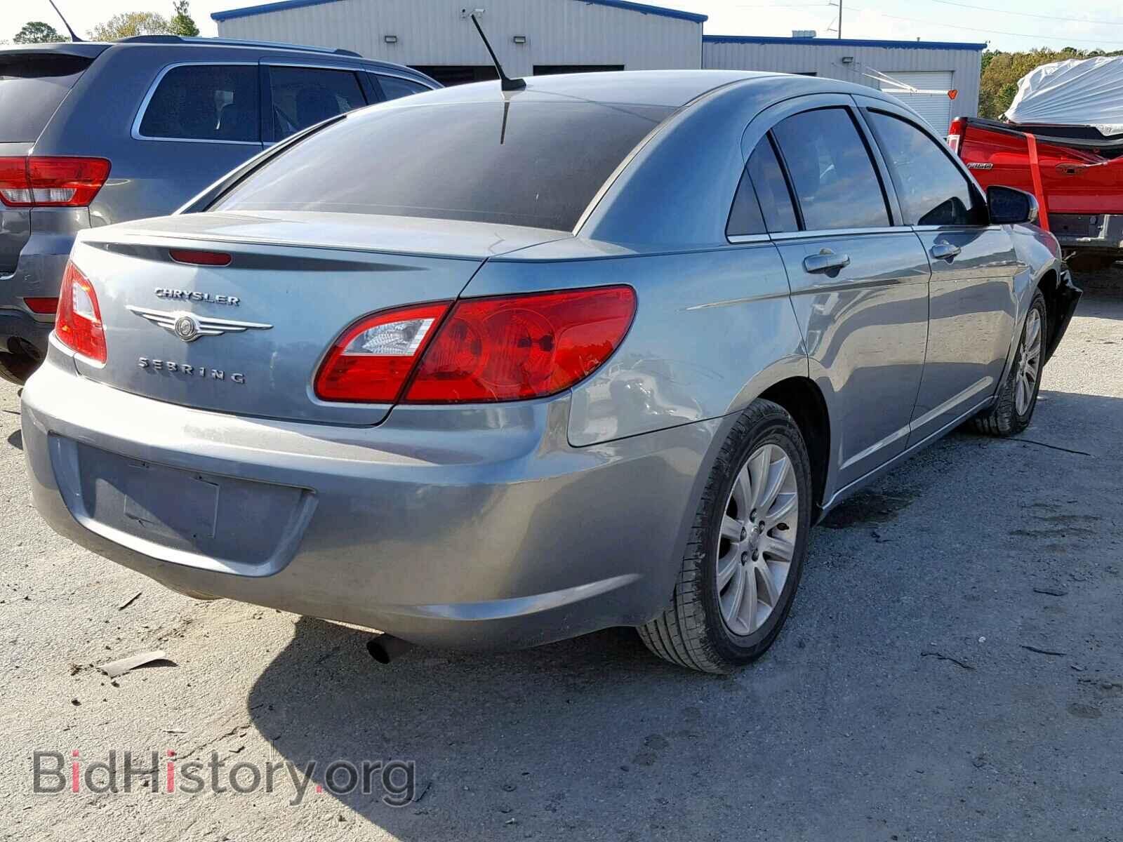 2010 CHRYSLER SEBRING - VIN: 1C3CC5FB4AN152379 - Photo 4