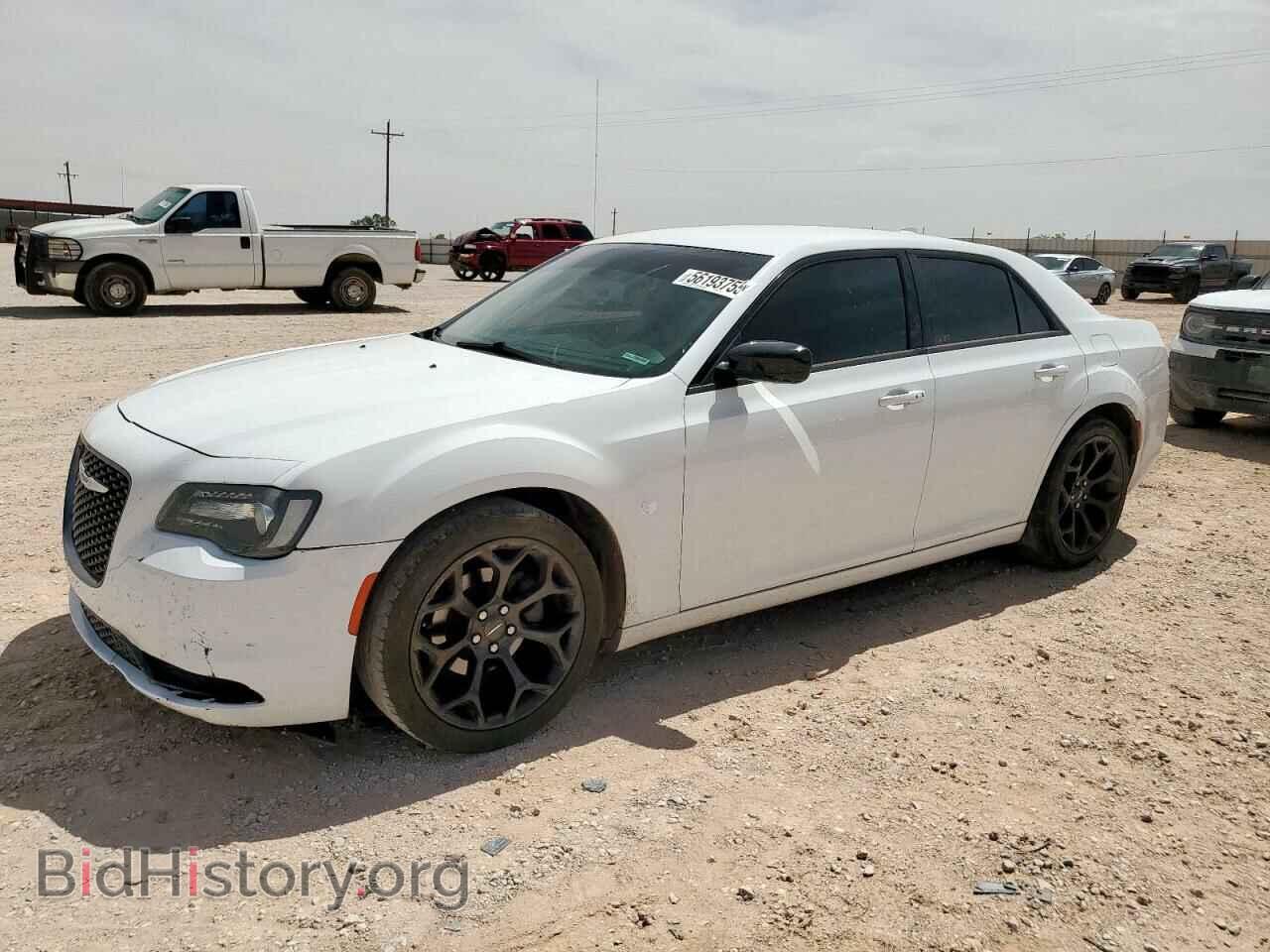 Фотография 2C3CCAAG6KH758126 - CHRYSLER 300 2019