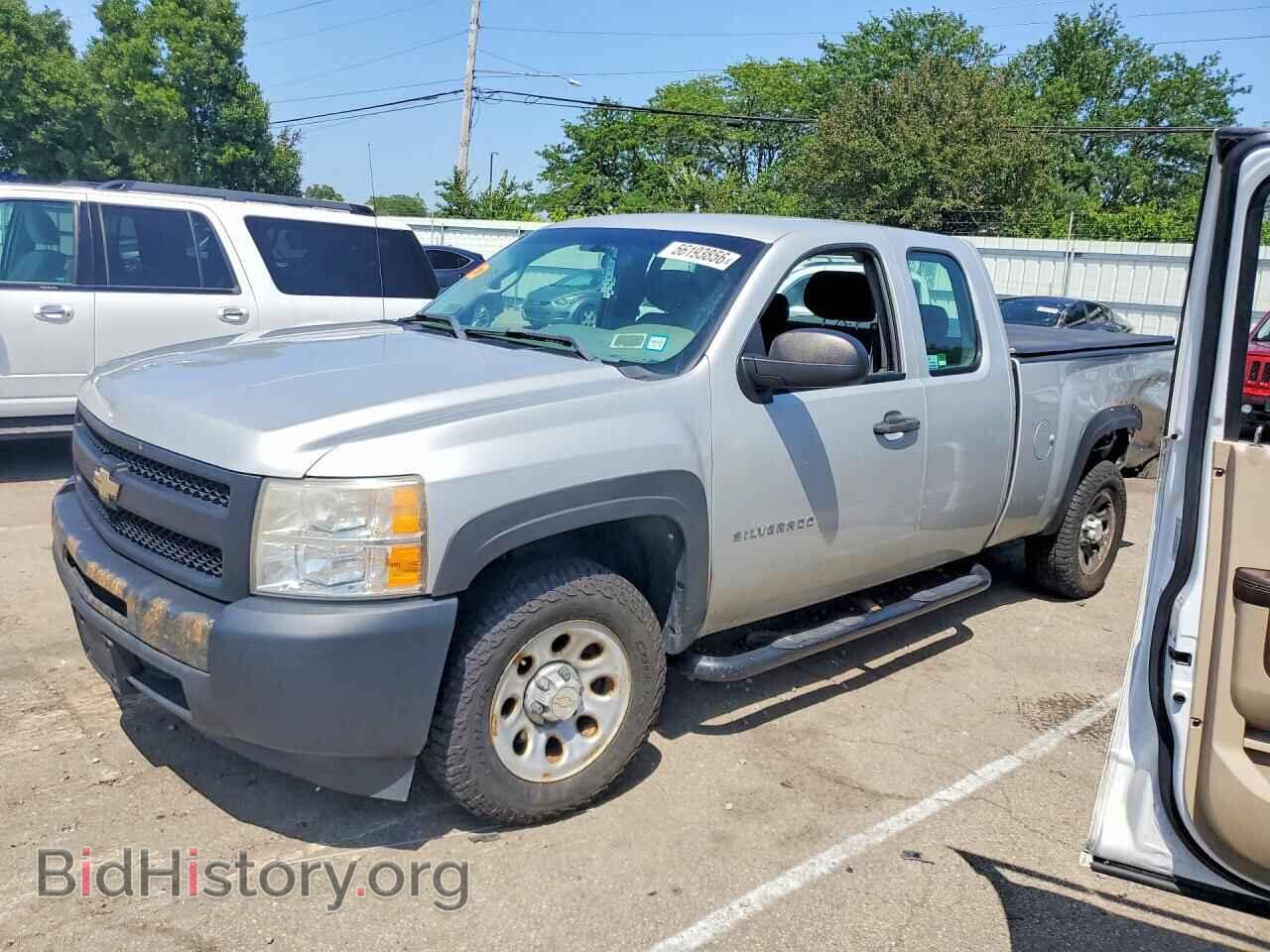 Photo 1GCRCPEX6BZ341575 - CHEVROLET SILVERADO 2011