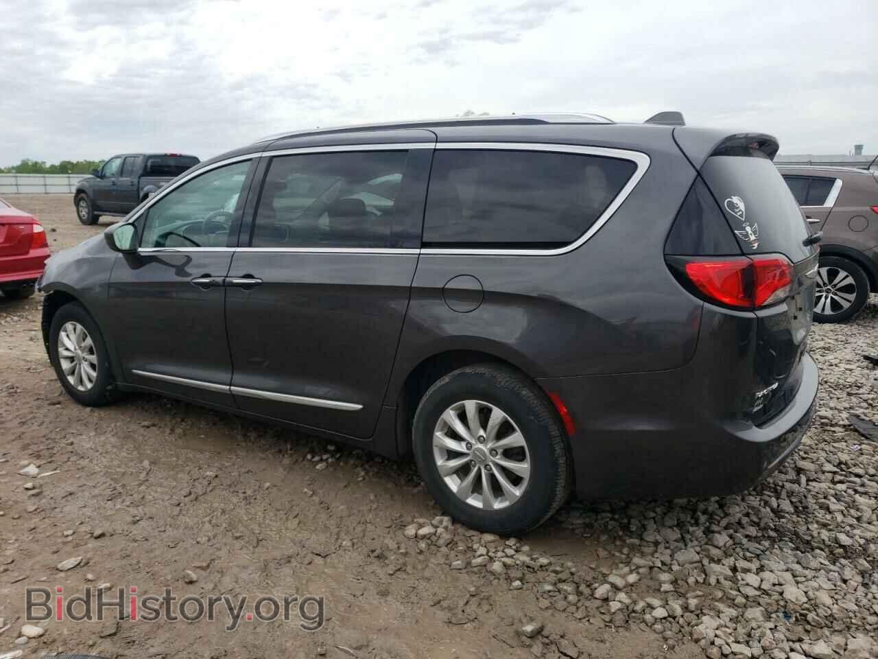 2019 CHRYSLER PACIFICA - VIN: 2C4RC1BG2KR596803 - Фото 2