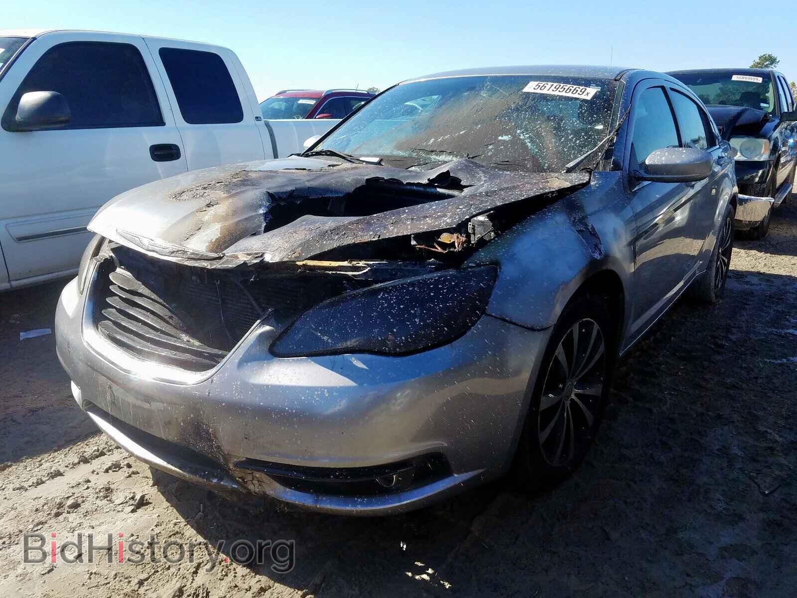 2013 CHRYSLER 200 - VIN: 1C3CCBBB2DN649648 - Фото 2