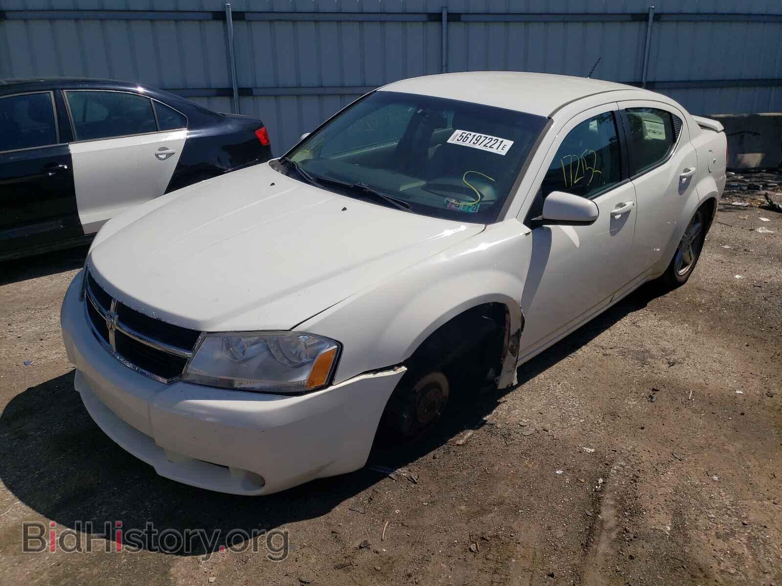 2010 DODGE AVENGER - VIN: 1B3CC5FB8AN205016 - Photo 2