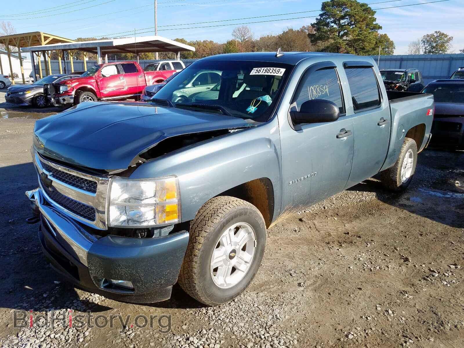2011 CHEVROLET SILVERADO - VIN: 3GCPKSE36BG293067 - Фото 2