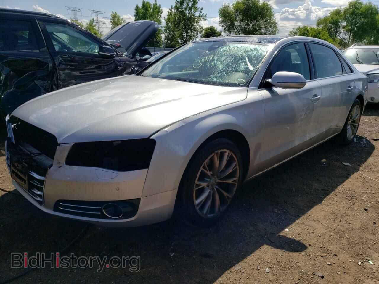 Photo WAURVAFD5CN004476 - AUDI A8 2012