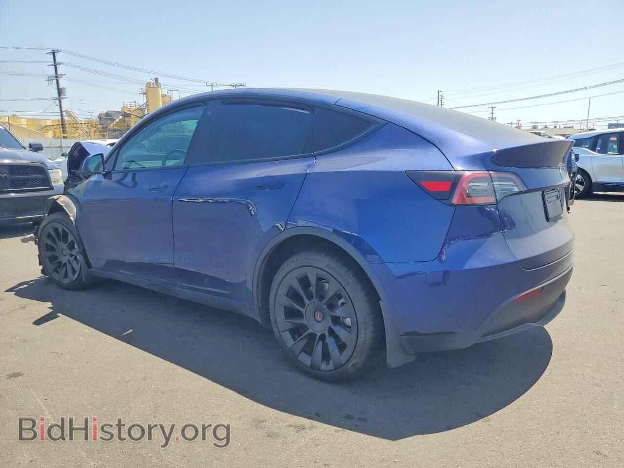 2022 TESLA MODEL Y - VIN: 7SAYGDEE2NF425872 - Photo 2