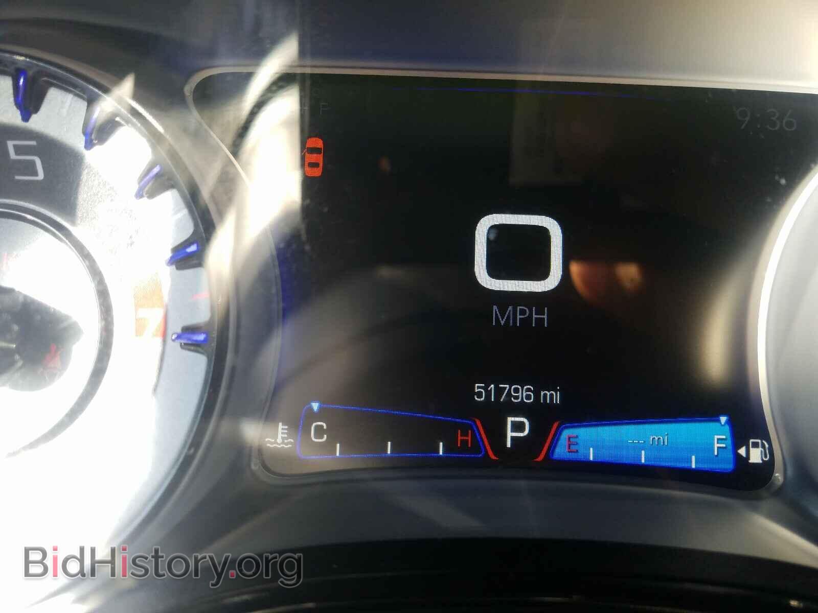 2018 CHRYSLER 300 - VIN: 2C3CCABG7JH227286 - Фото 8