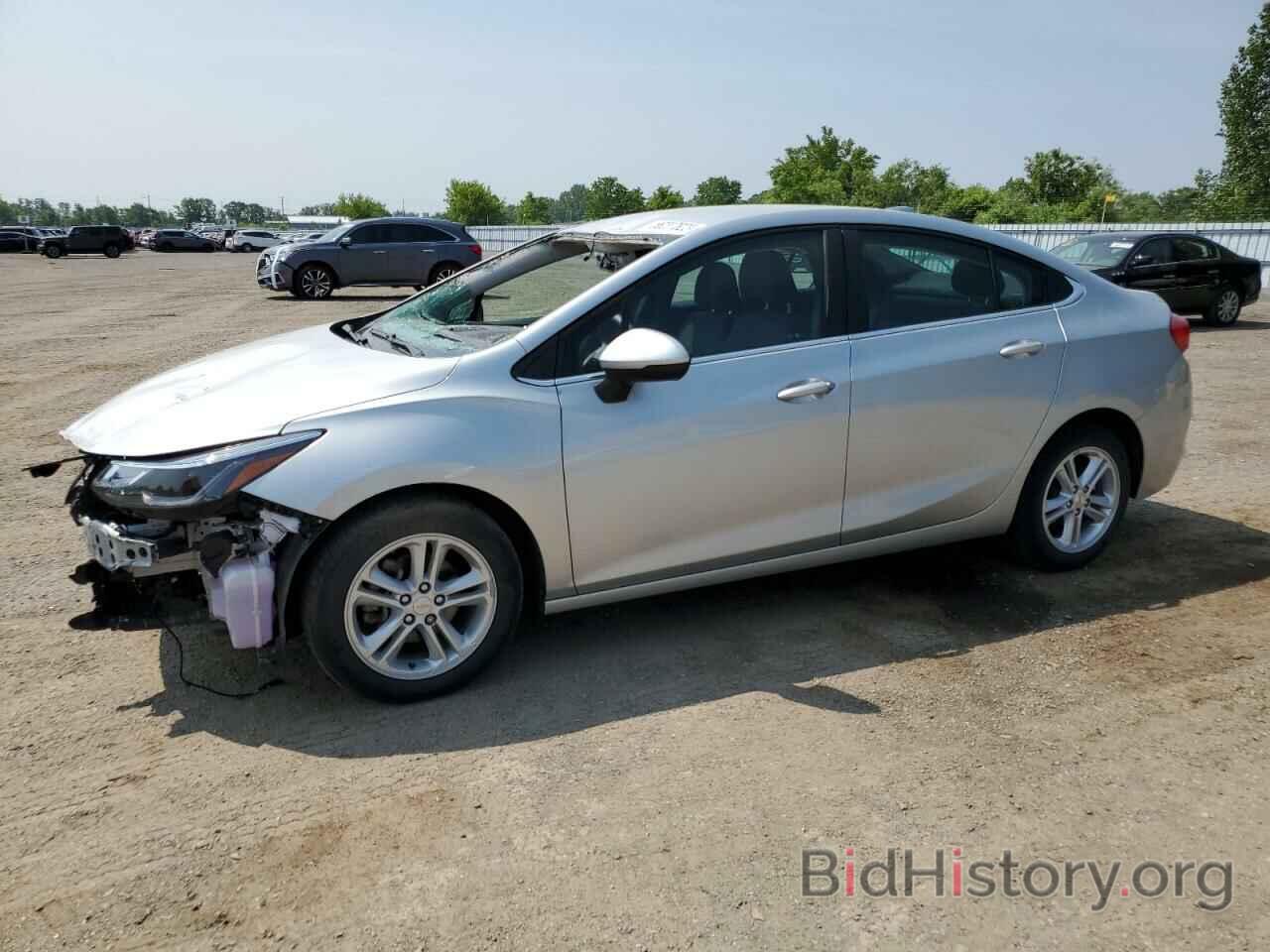 Photo 1G1BE5SM9J7226689 - CHEVROLET CRUZE 2018