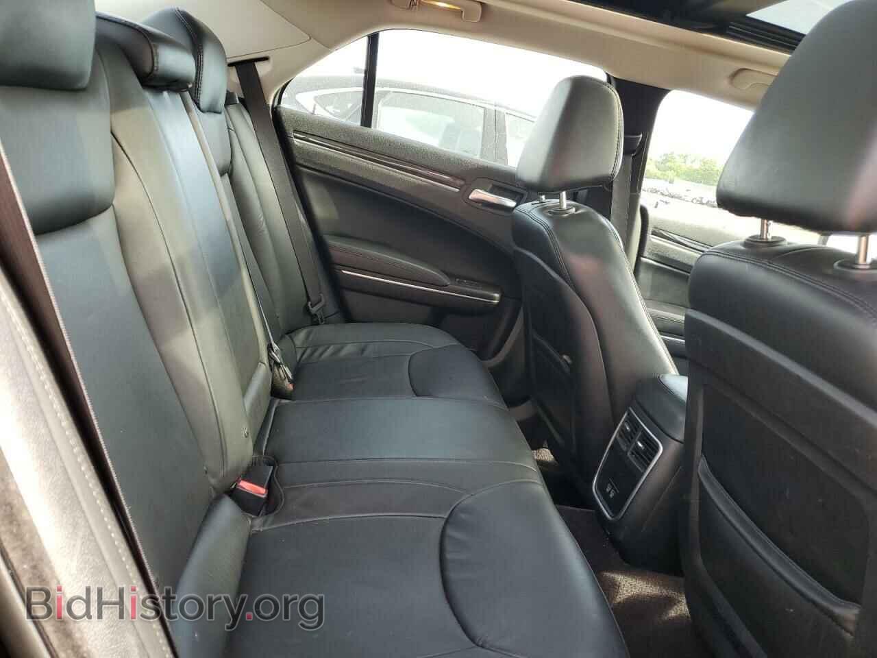 2016 CHRYSLER 300 - VIN: 2C3CCARG8GH278438 - Фото 10
