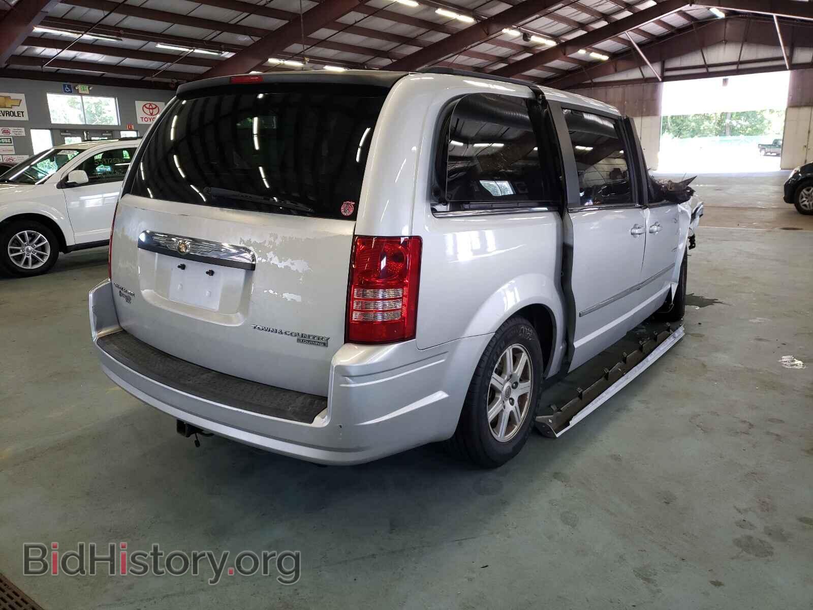 2010 CHRYSLER MINIVAN - VIN: 2A4RR5D10AR463576 - Фото 4