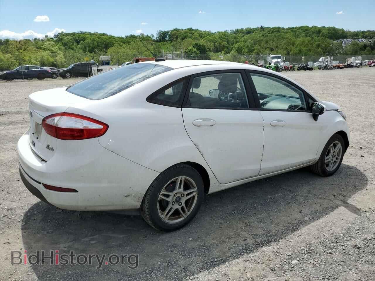 2017 FORD FIESTA - VIN: 3FADP4BJXHM104861 - Фото 3