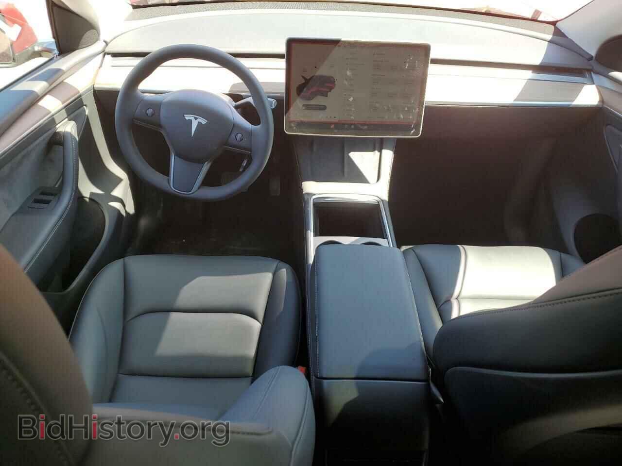 2024 TESLA MODEL Y - VIN: 7SAYGAEE4RF021590 - Фото 8