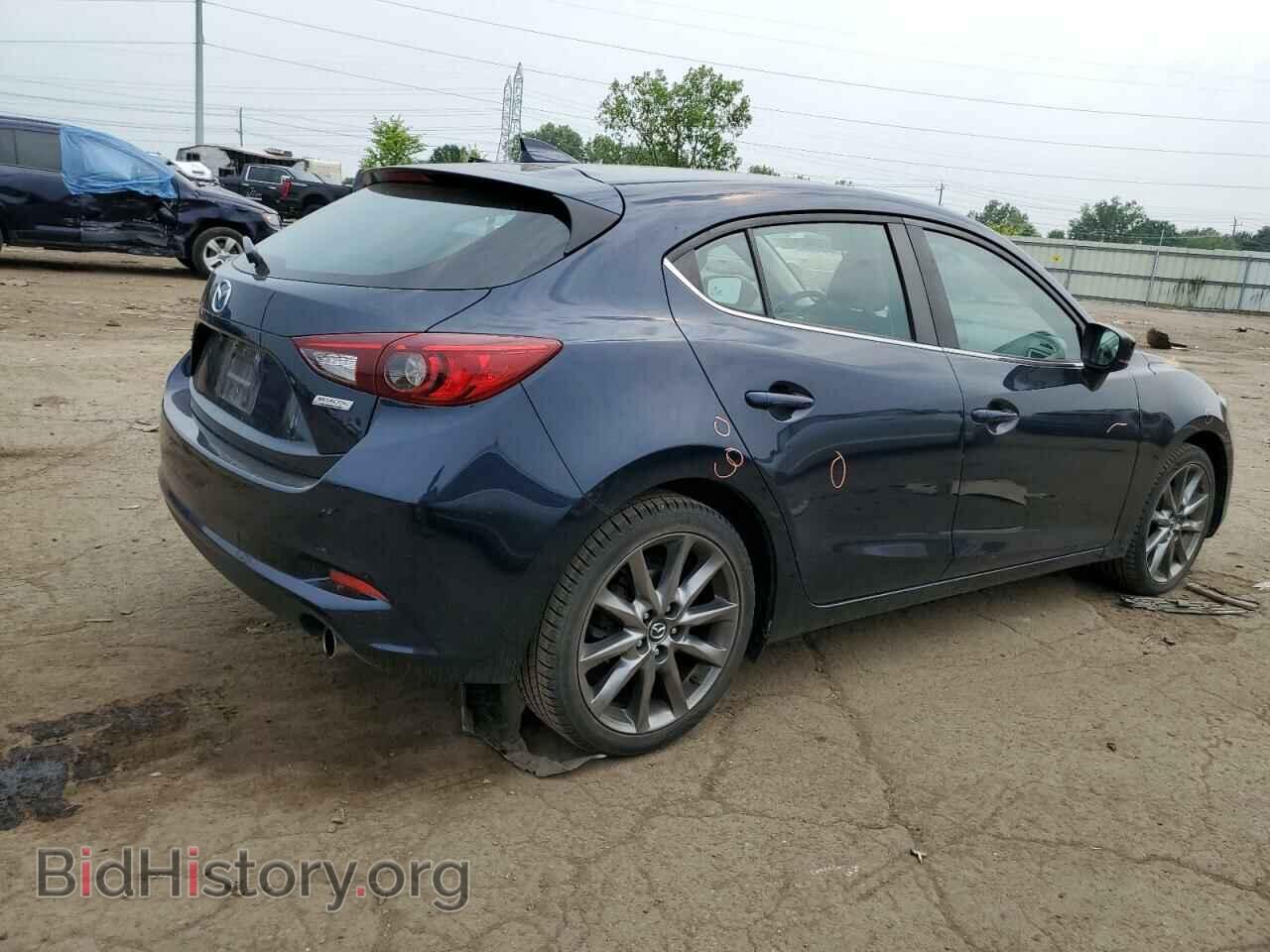 2018 MAZDA 3 - VIN: 3MZBN1L30JM160882 - Photo 3