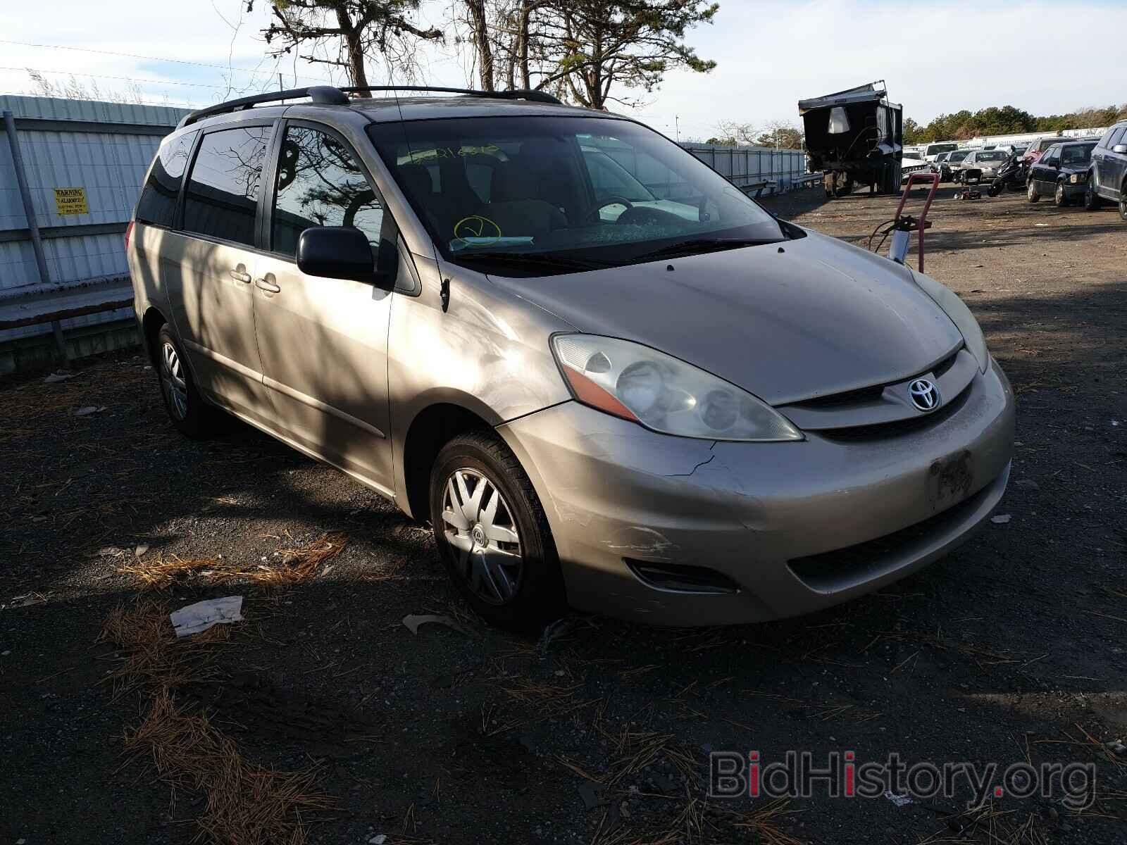 Photo 5TDZK23C18S140196 - TOYOTA SIENNA 2008