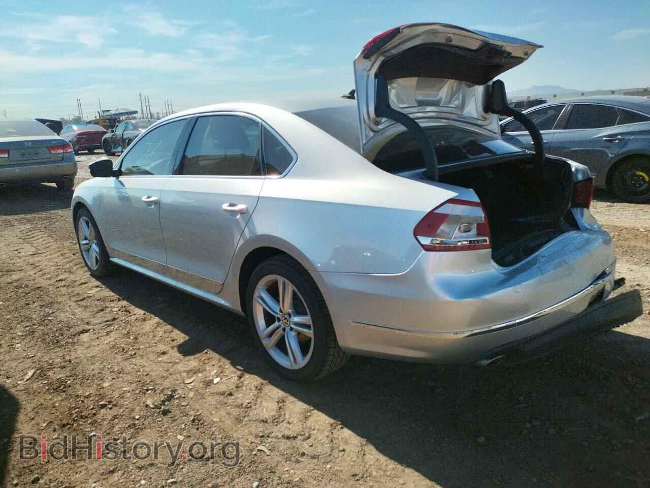 2015 VOLKSWAGEN PASSAT - VIN: 1VWBV7A37FC052483 - Фото 3