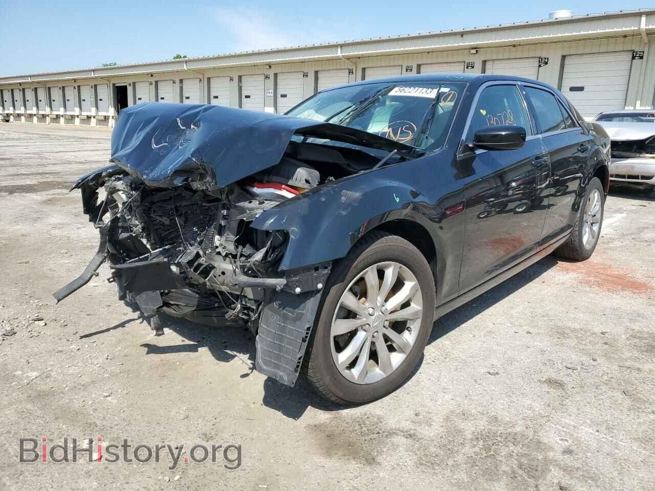 Фотография 2C3CCARG8FH887611 - CHRYSLER 300 2015