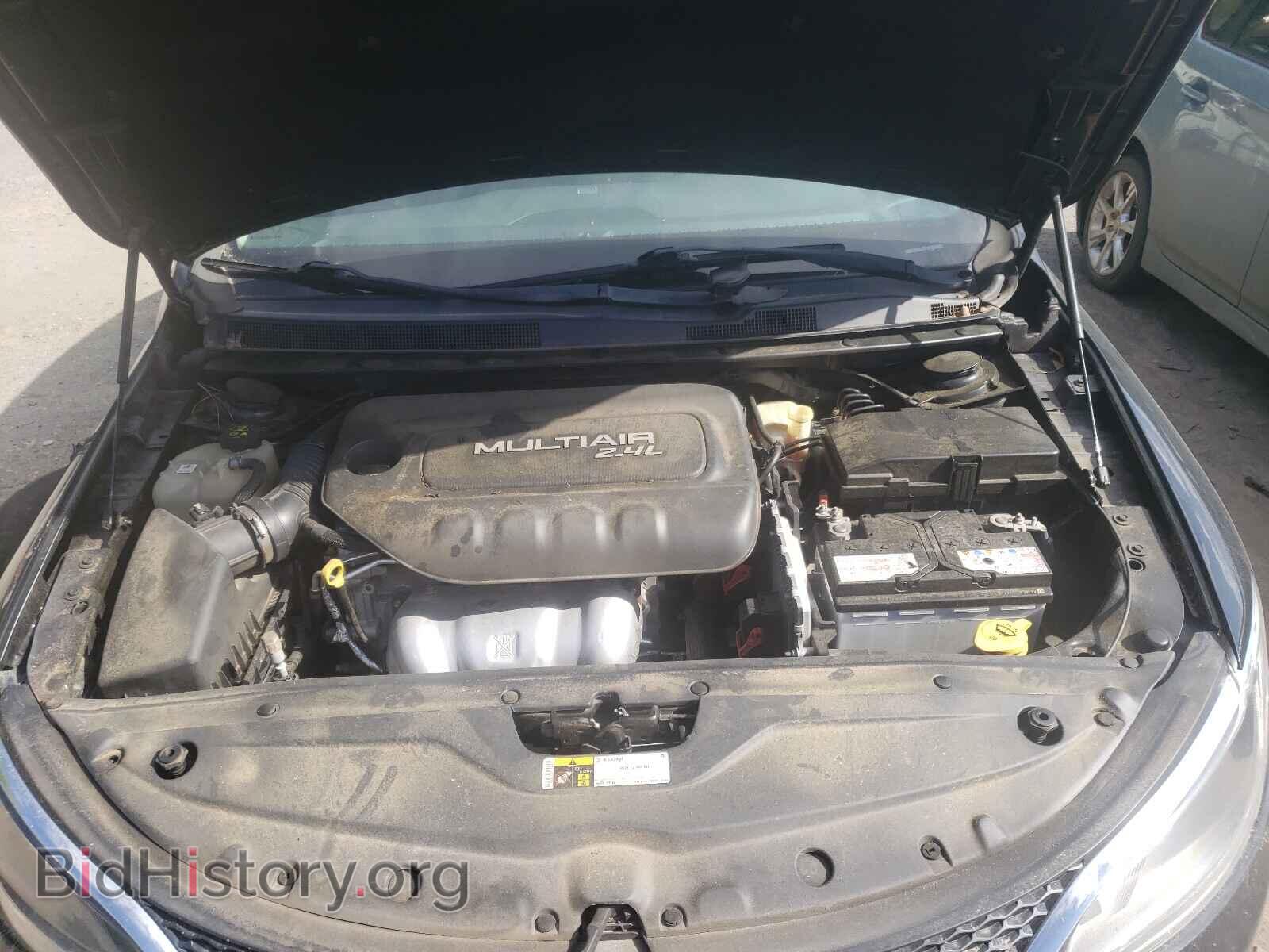 2016 CHRYSLER 200 - VIN: 1C3CCCABXGN107712 - Фото 7