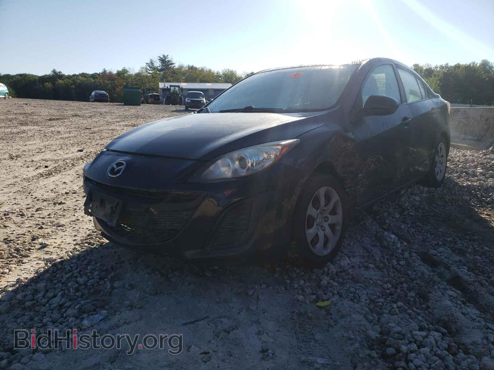 2011 MAZDA 3 - VIN: JM1BL1UG4B1415090 - Фото 2