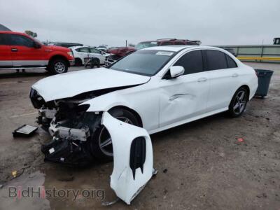 2017 Mercedes Benz E-CLASS 300, белый — VIN WDDZF4JB1HA007581, Copart