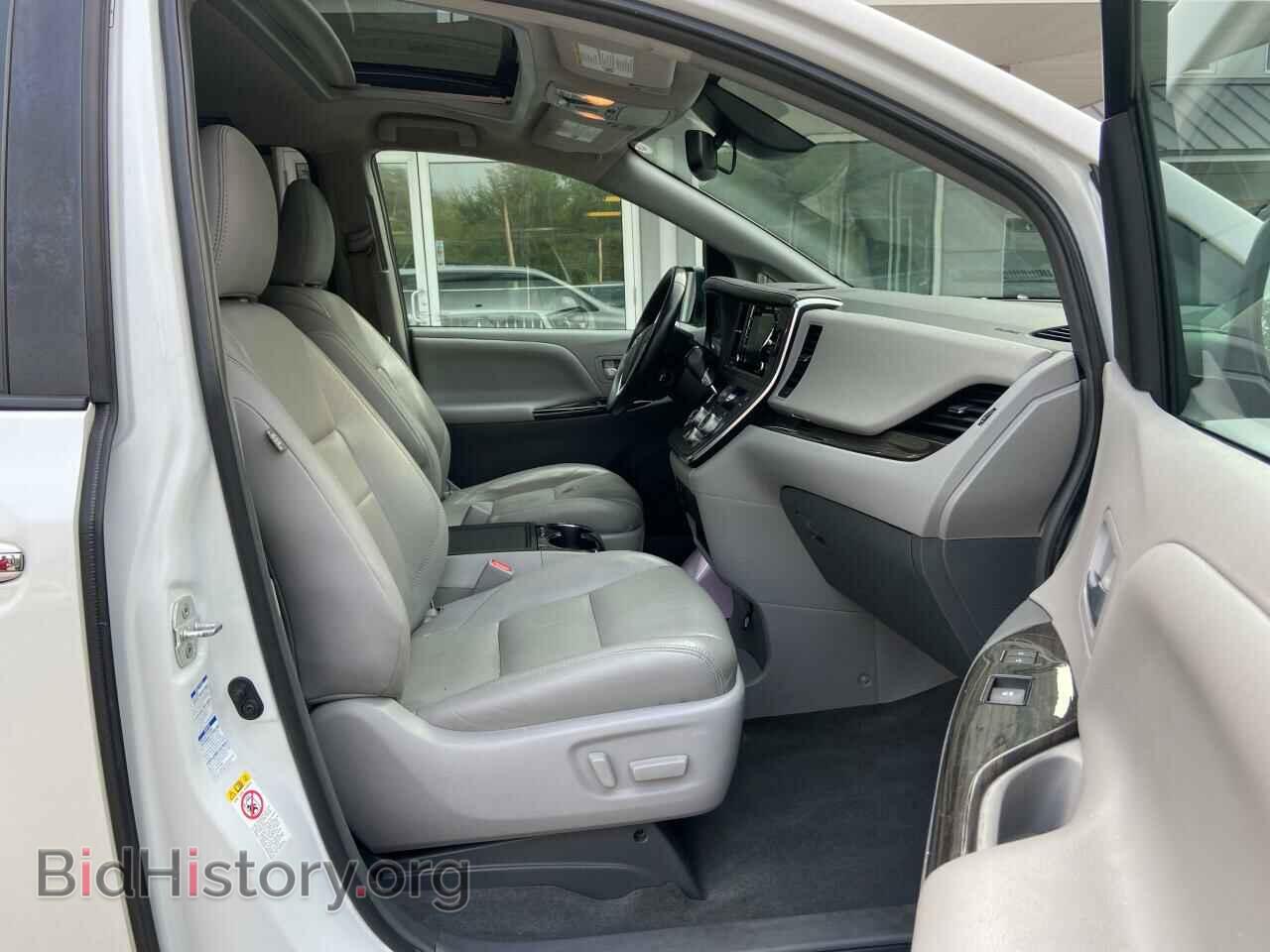 2018 TOYOTA All Models - VIN: 5TDDZ3DC2JS205203 - Фото 6