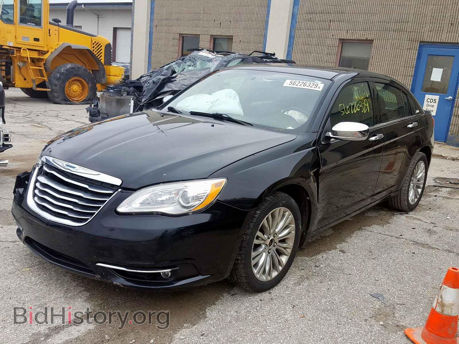 2013 CHRYSLER 200 - VIN: 1C3CCBCG6DN630014 - Фото 2