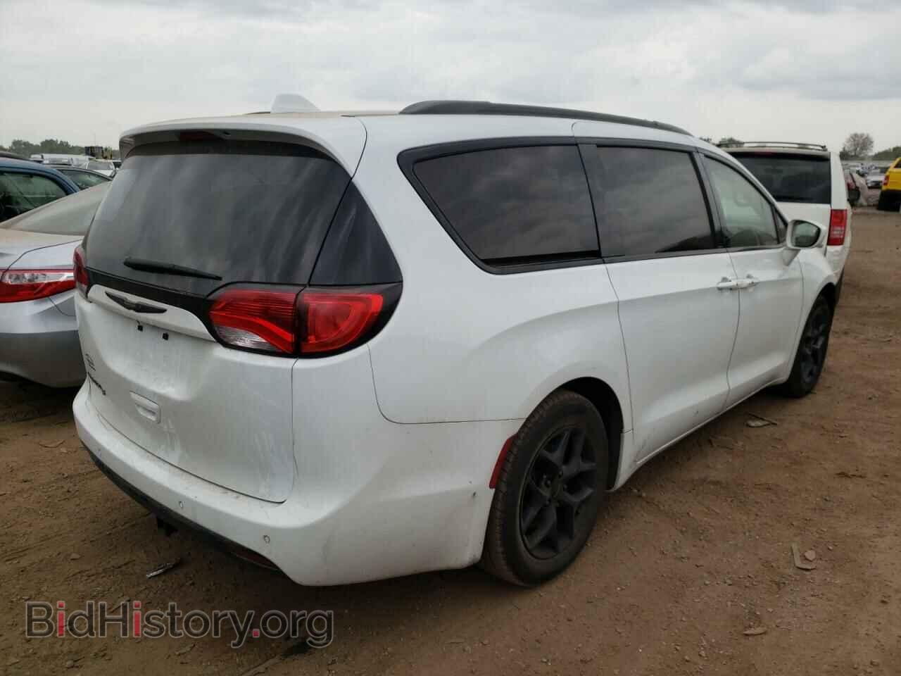 2018 CHRYSLER PACIFICA - VIN: 2C4RC1BG7JR198100 - Фото 3