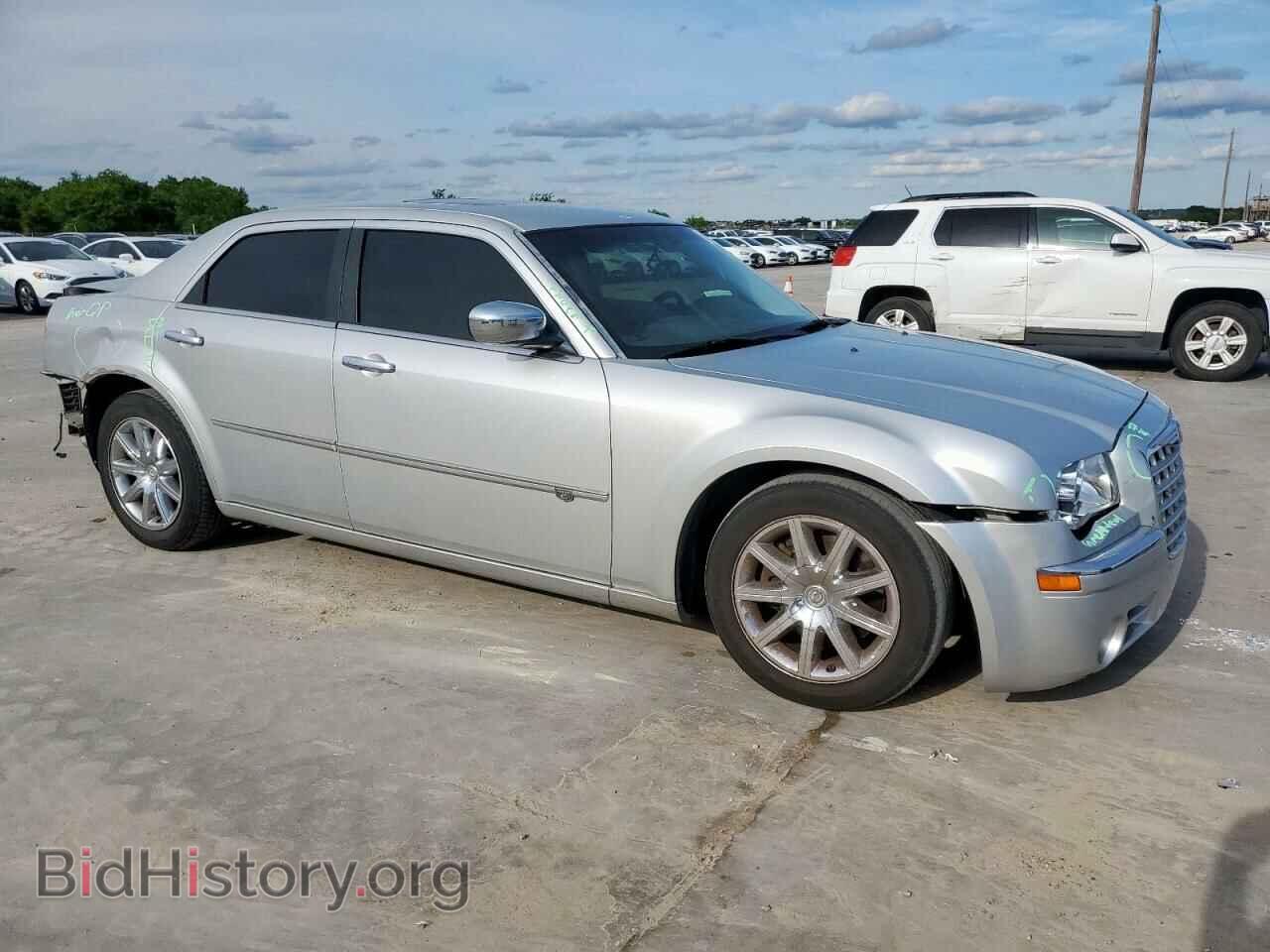 2009 CHRYSLER 300 - VIN: 2C3KA63T09H517231 - Фото 4