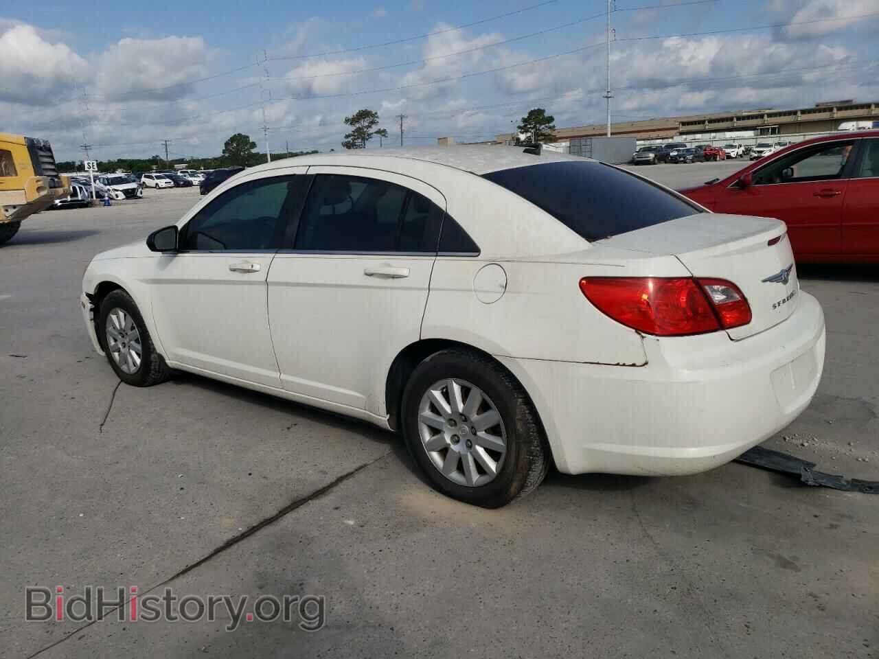 2010 CHRYSLER SEBRING - VIN: 1C3CC4FB9AN219195 - Фото 2