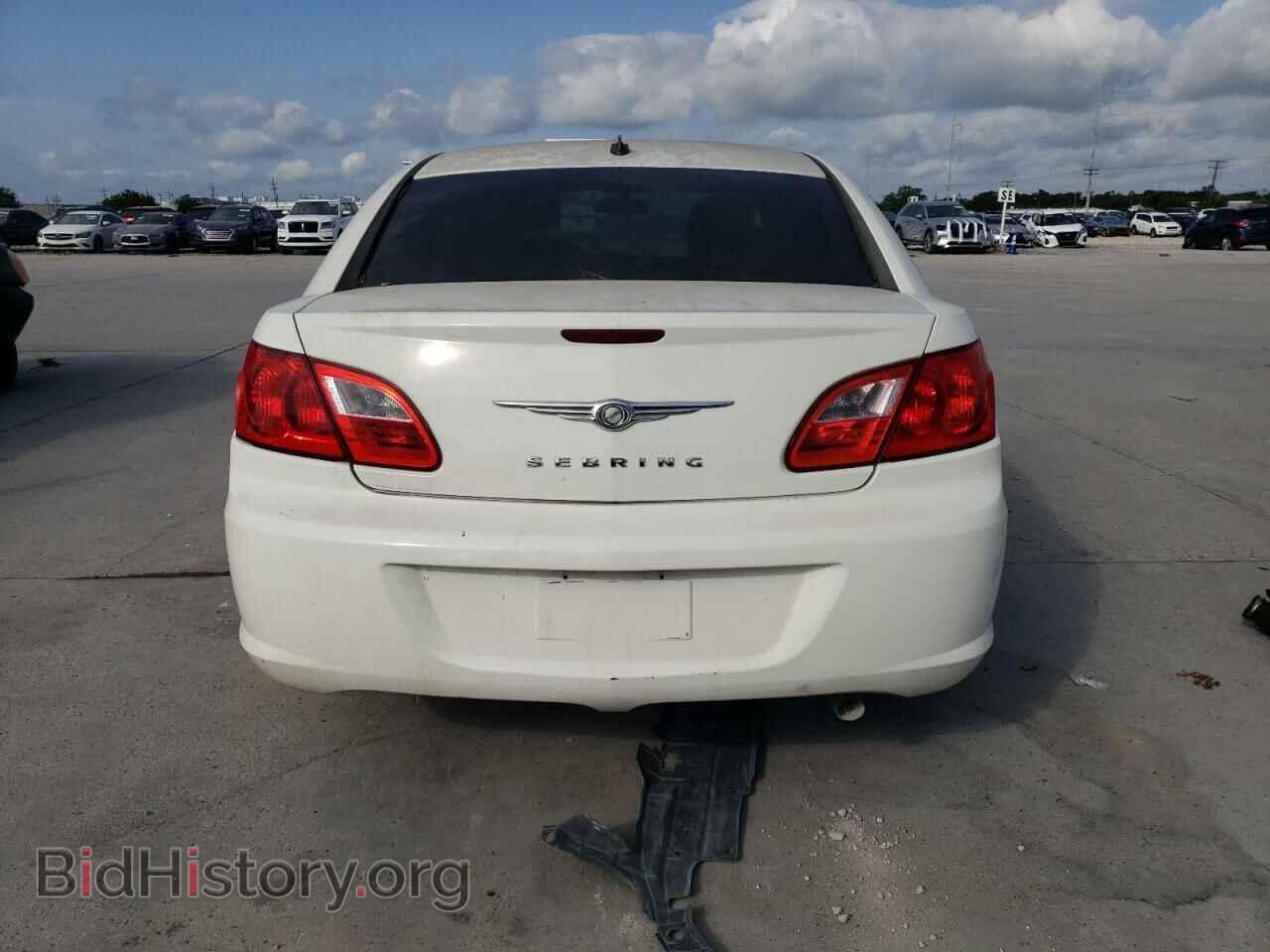 2010 CHRYSLER SEBRING - VIN: 1C3CC4FB9AN219195 - Фото 6