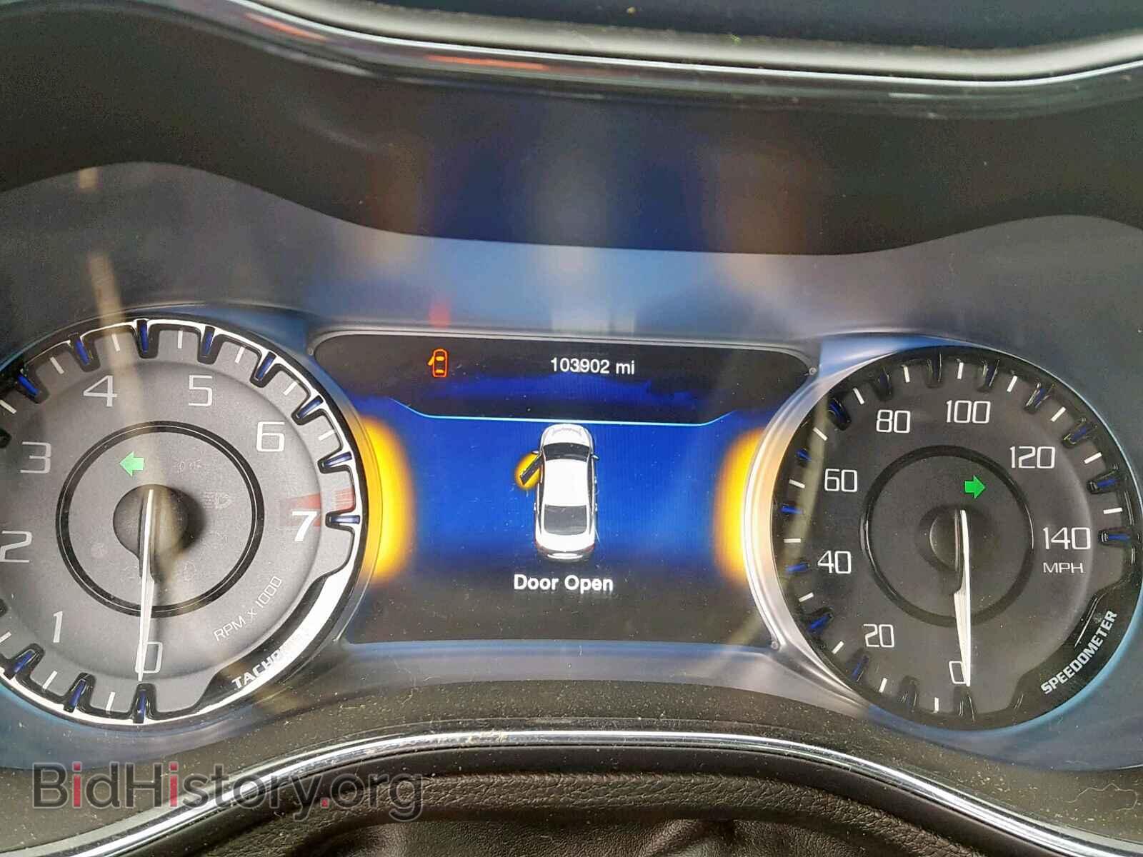 2015 CHRYSLER 200 - VIN: 1C3CCCDG2FN556887 - Photo 8