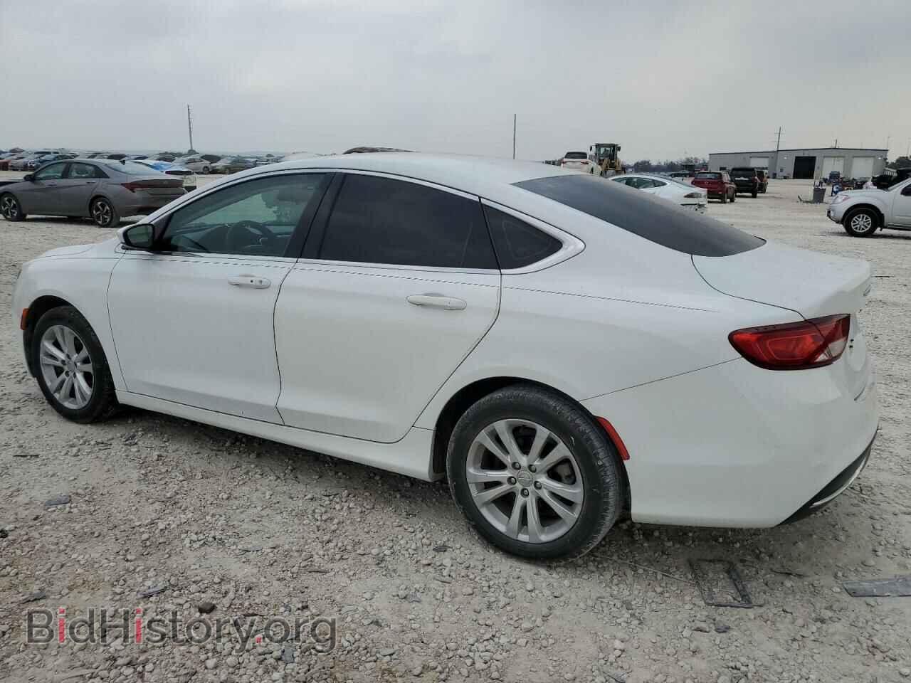 2016 CHRYSLER 200 - VIN: 1C3CCCAB5GN144134 - Фото 2