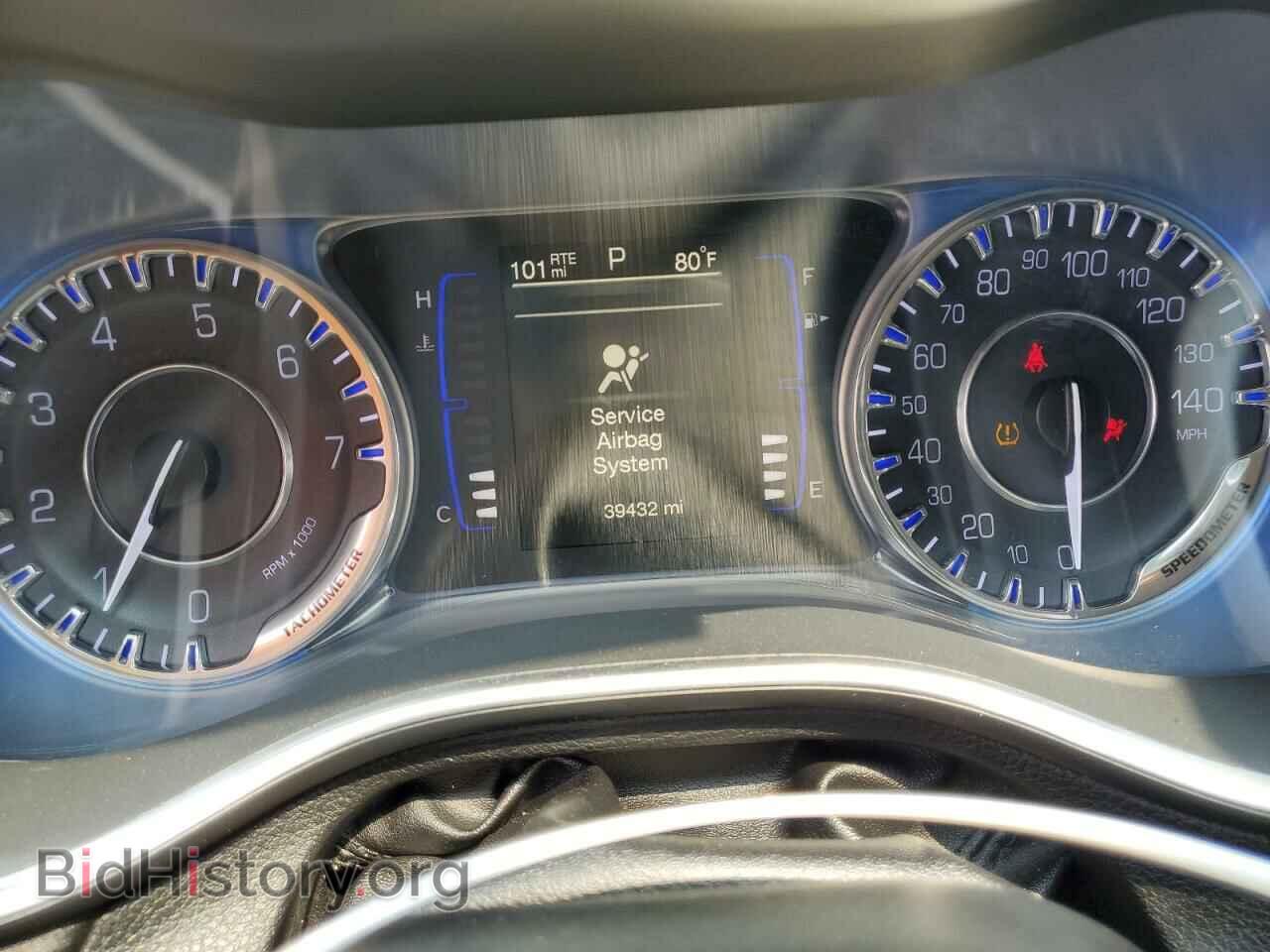 2016 CHRYSLER 200 - VIN: 1C3CCCAB5GN144134 - Фото 9