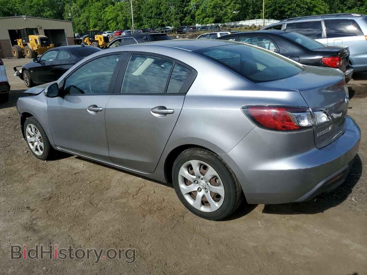 2011 MAZDA 3 - VIN: JM1BL1UG8B1472196 - Фото 2