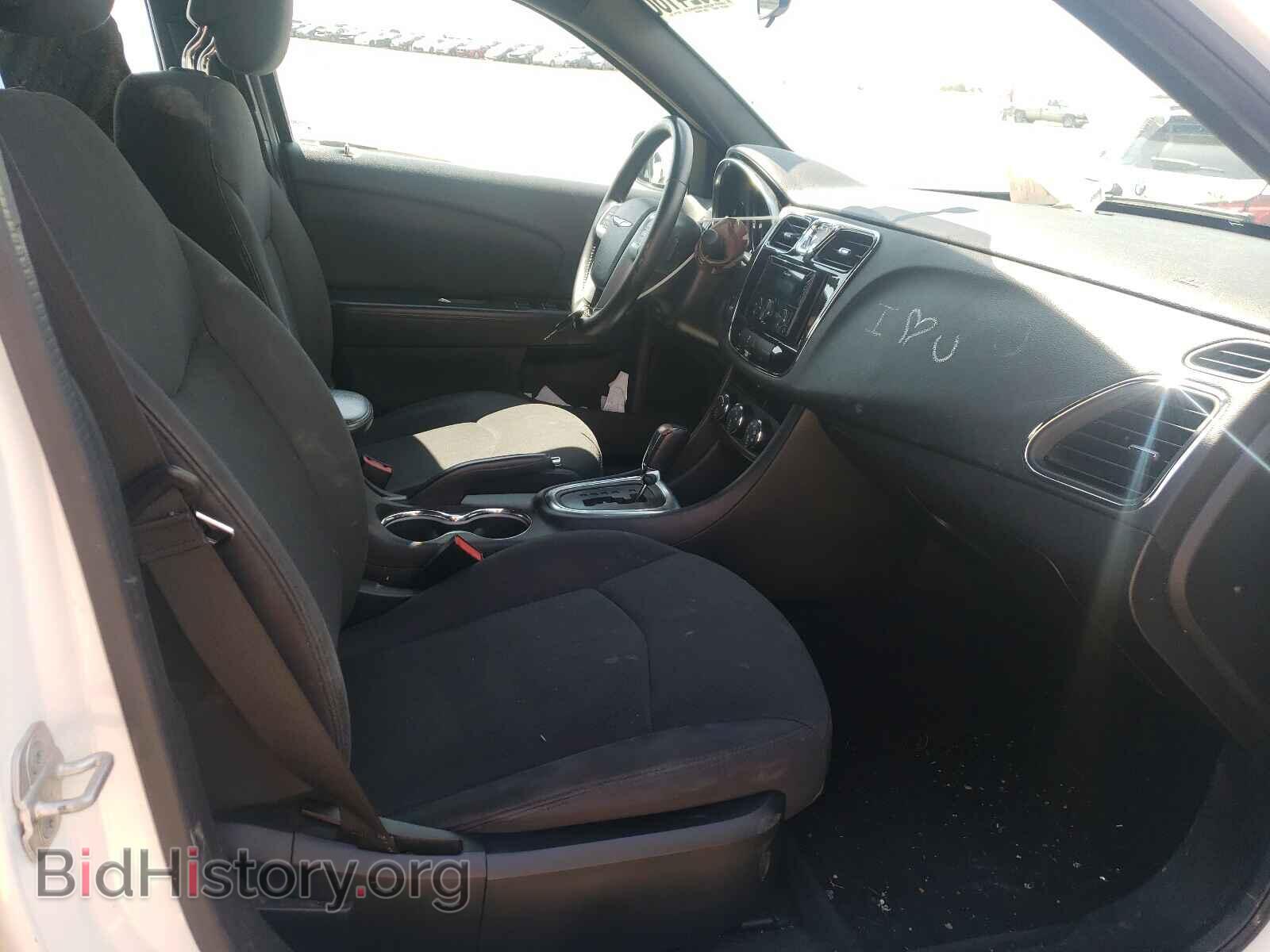 2014 CHRYSLER 200 - VIN: 1C3CCBBG5EN106579 - Фото 5