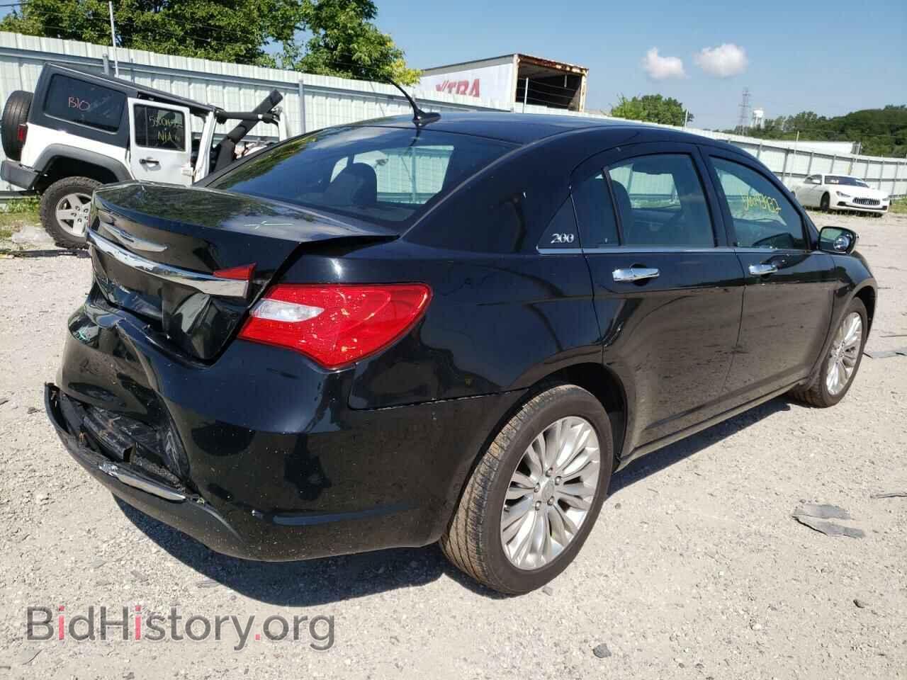 2011 CHRYSLER 200 - VIN: 1C3BC2FB8BN581830 - Фото 4
