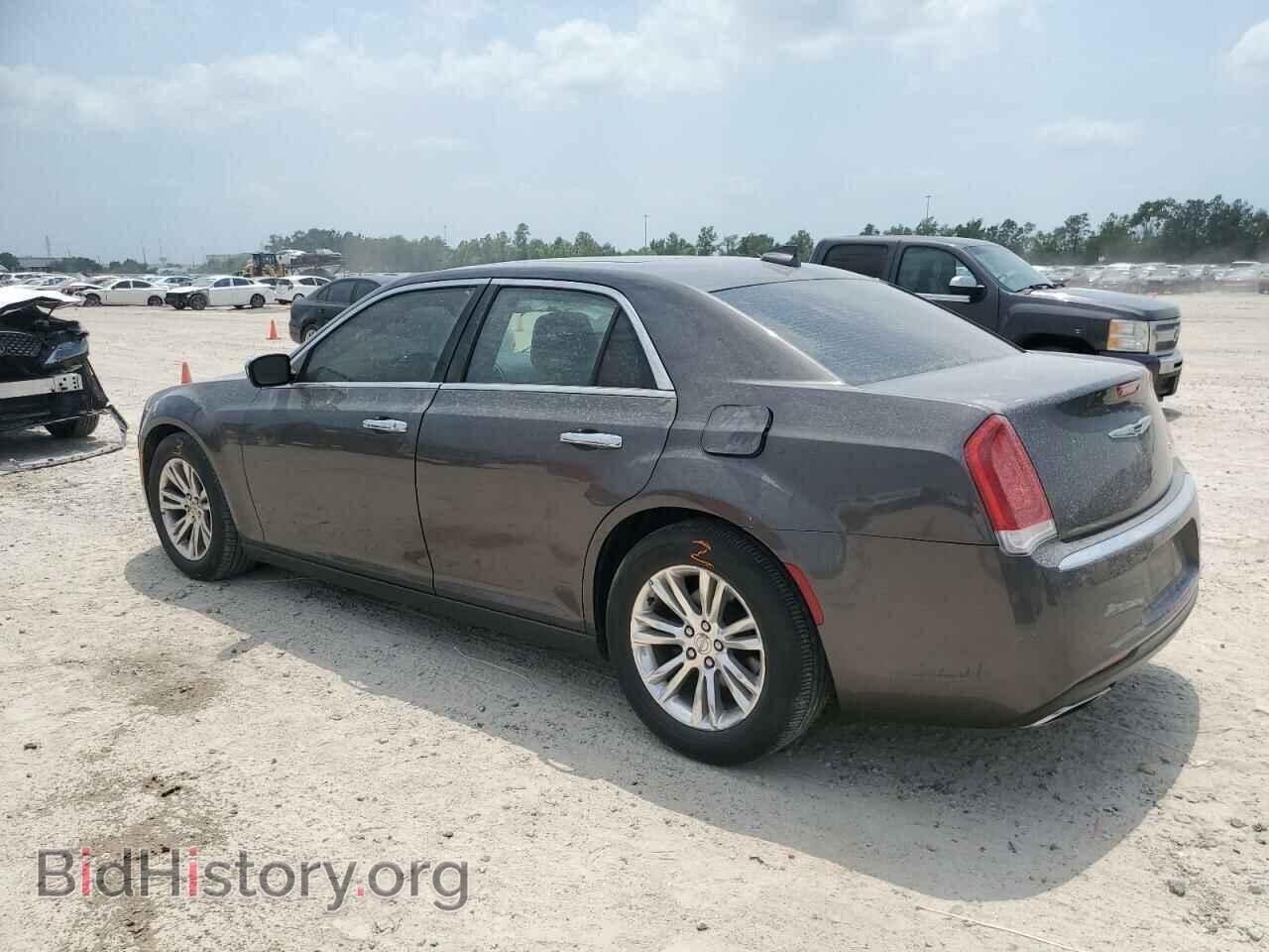 2017 CHRYSLER 300 - VIN: 2C3CCAEG4HH645973 - Фото 2