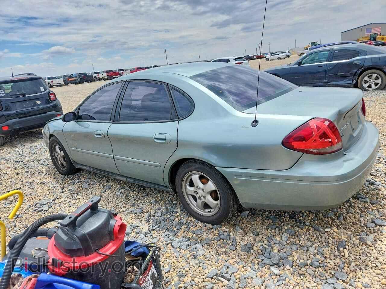 2005 FORD TAURUS - VIN: 1FAFP53U25A194202 - Фото 2