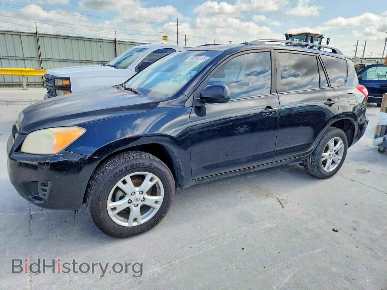 Photo 2T3ZF4DV0BW061138 - TOYOTA RAV4 2011