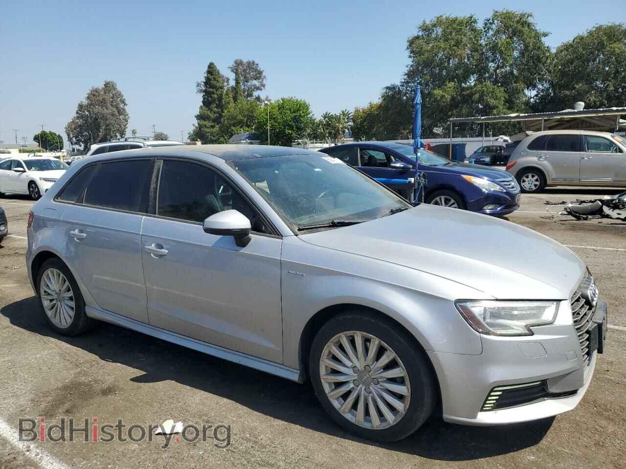 2017 AUDI A3 - VIN: WAUUPBFF6HA046049 - Фото 4