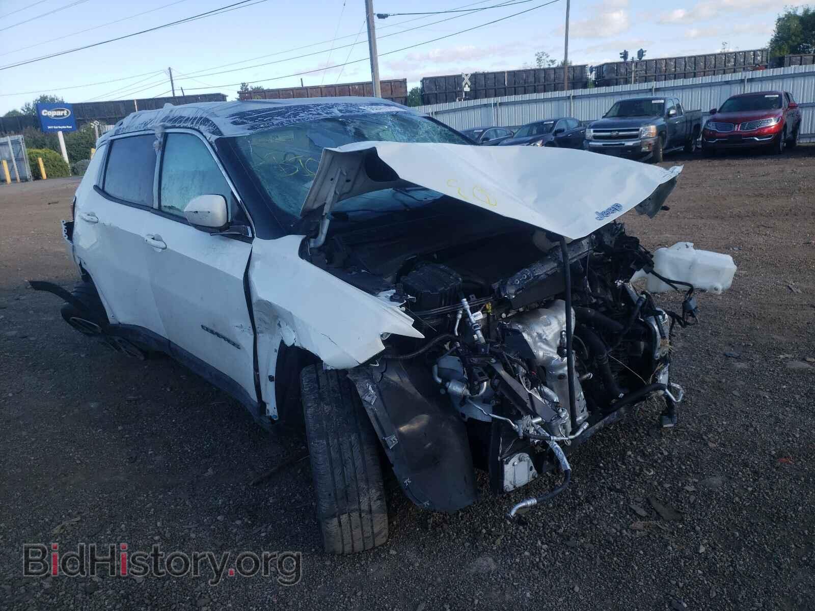 Фотография 3C4NJDCB6JT350471 - JEEP COMPASS 2018