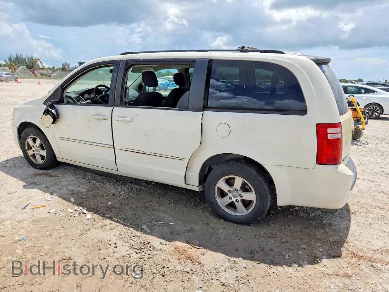2010 DODGE CARAVAN - VIN: 2D4RN5D1XAR251305 - Фото 2