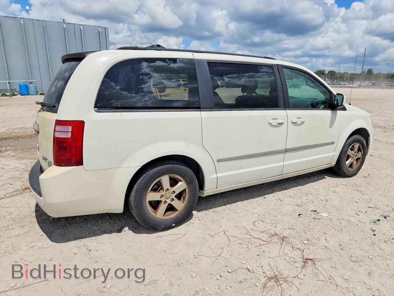 2010 DODGE CARAVAN - VIN: 2D4RN5D1XAR251305 - Фото 3