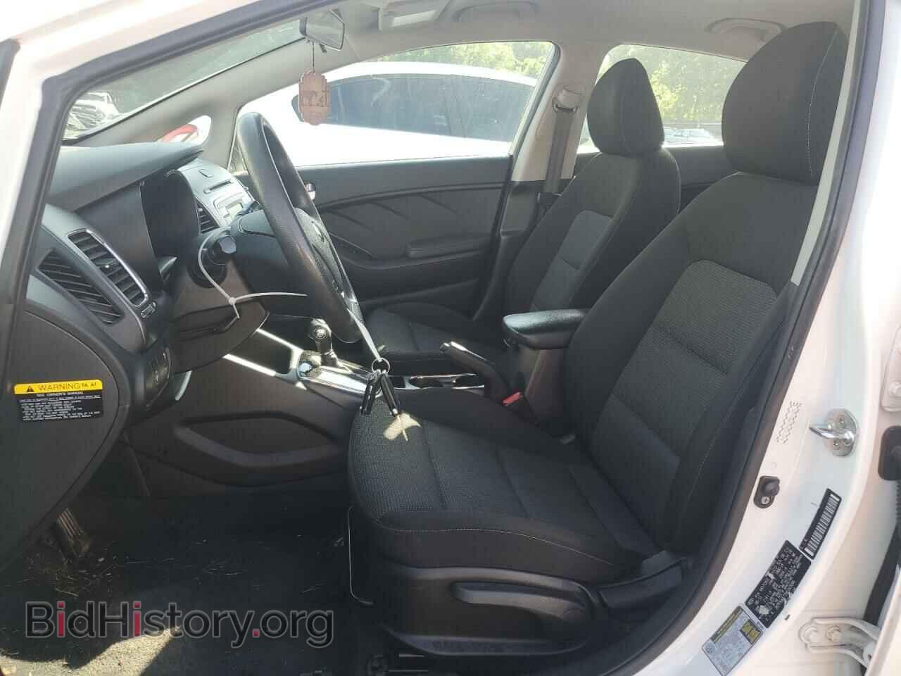 2017 KIA FORTE - VIN: 3KPFK4A77HE043096 - Фото 7